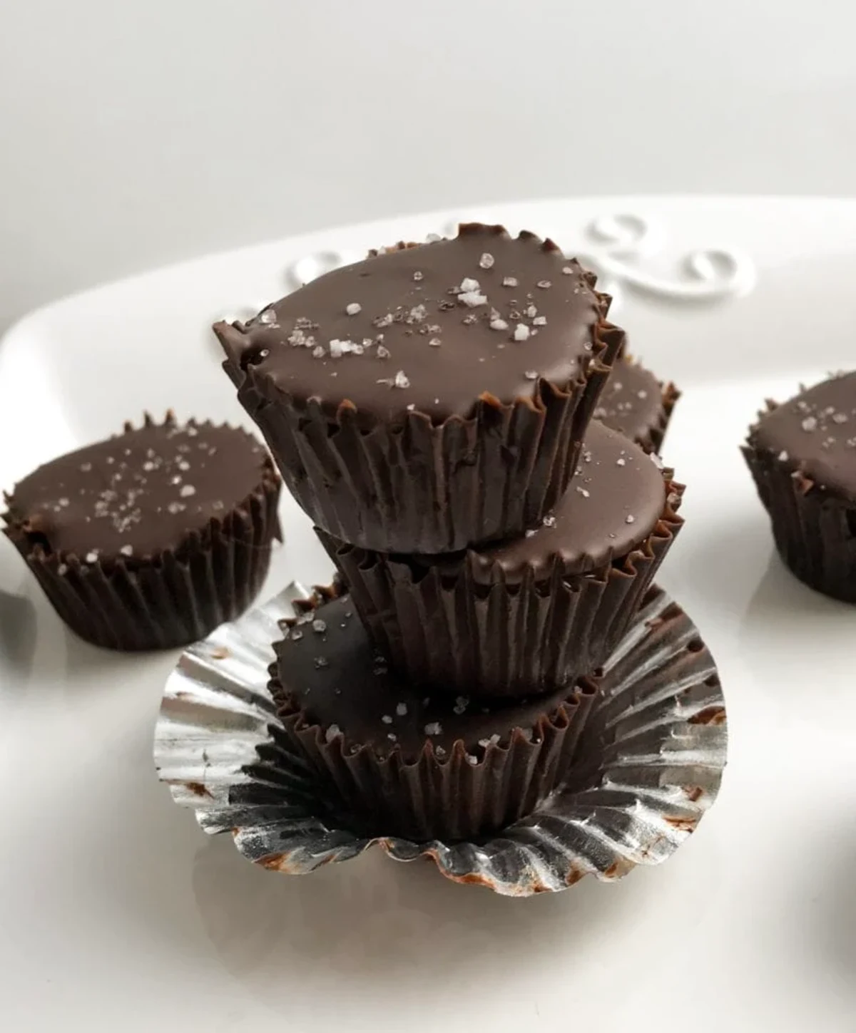 Salted Caramel Macadamia Cups