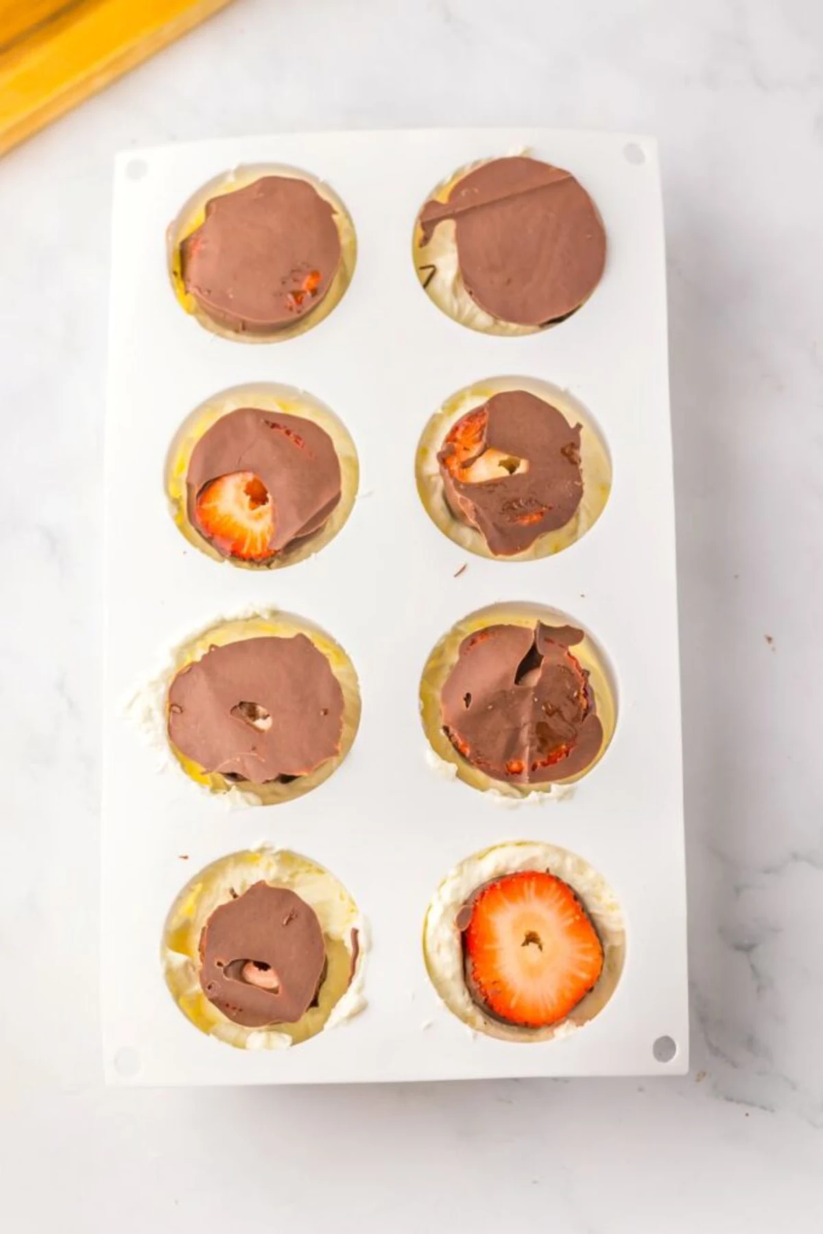 No-Bake Chocolate Strawberry Cheesecake