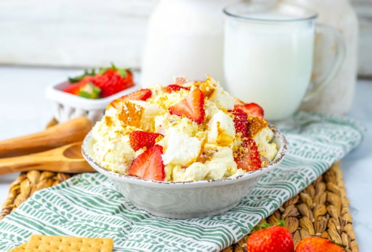 Strawberry Shortcake Fluff Salad