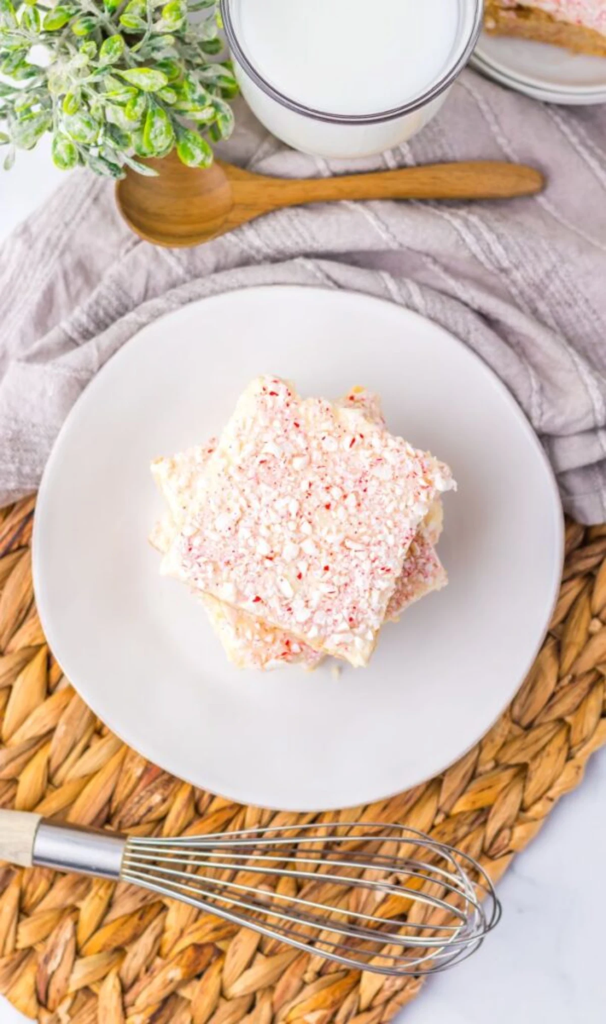 Peppermint Sugar Cookie Bars