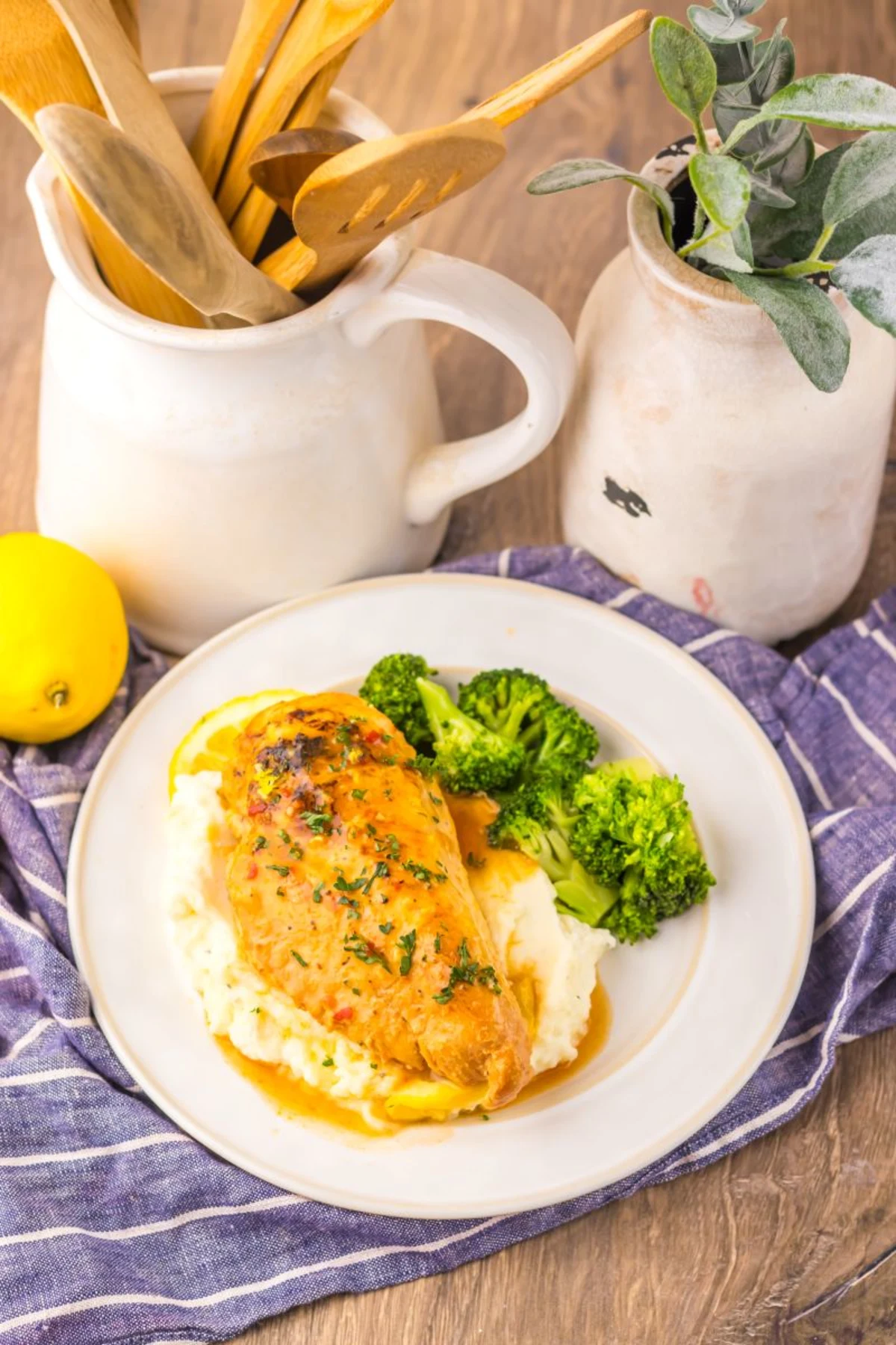 Slow Cooker Lemonade Chicken
