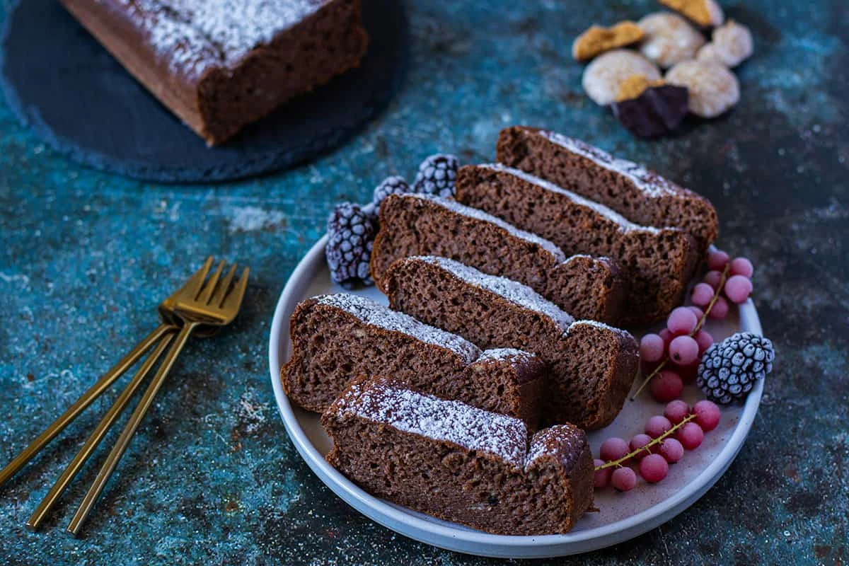 Low-Calorie Gingerbread Banana Bread