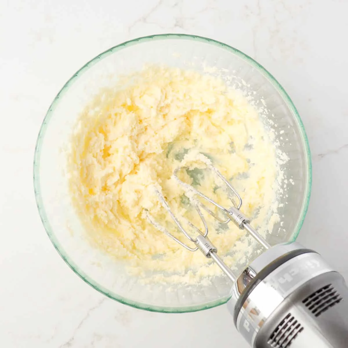 Chewy & Spicy Ginger Molasses Cookies