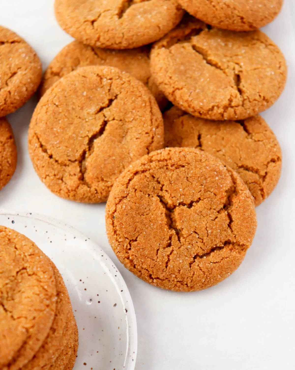 Chewy & Spicy Ginger Molasses Cookies
