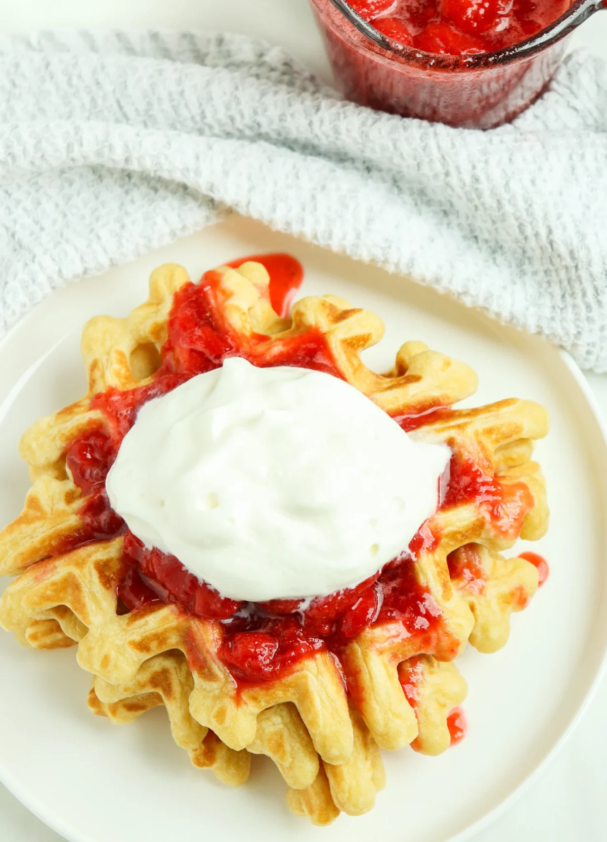 Easy Homemade Waffles 