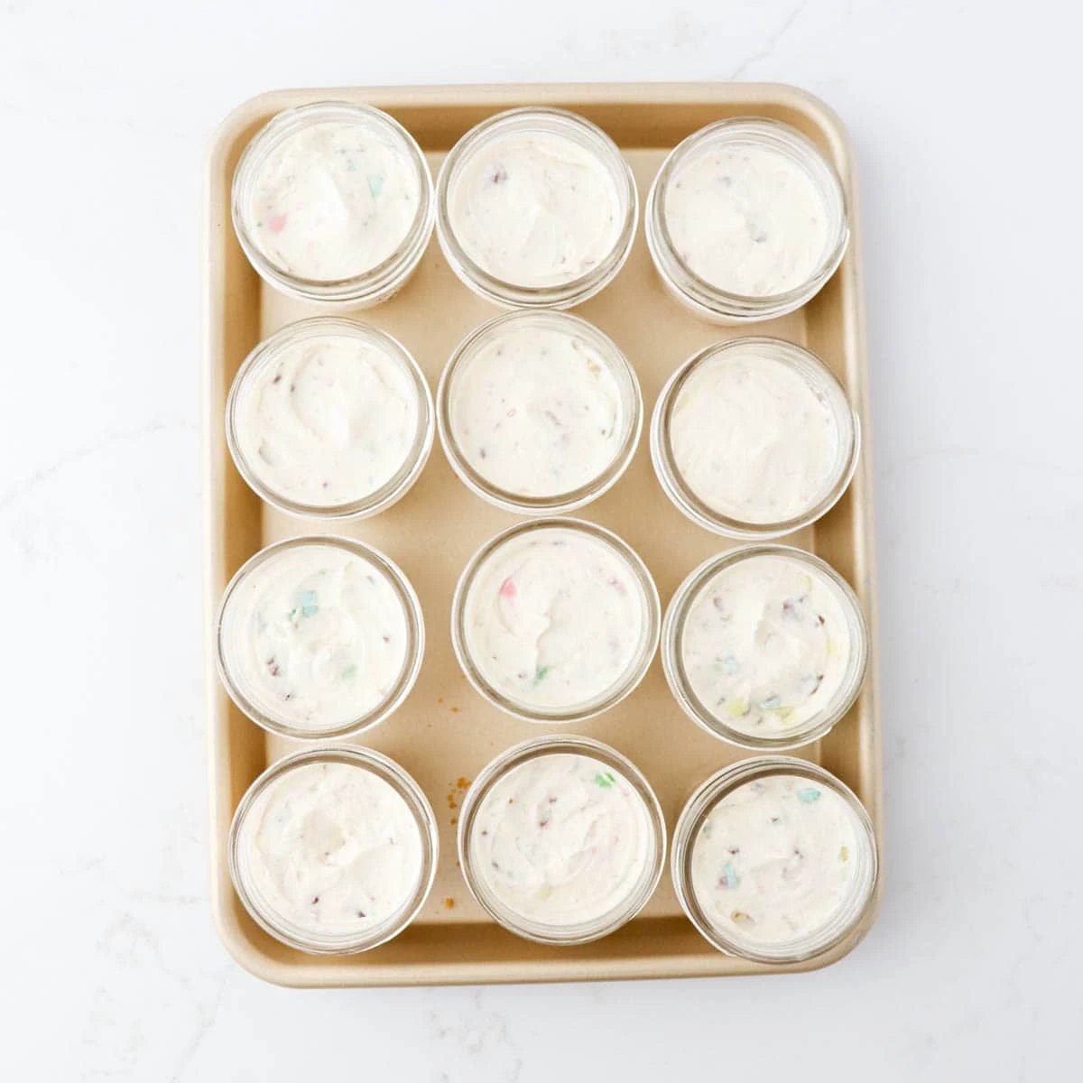 No-Bake Mini Egg Cheesecakes in a Jar