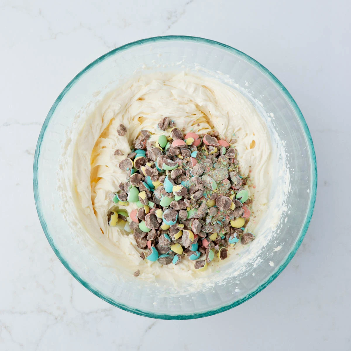 No-Bake Mini Egg Cheesecakes in a Jar