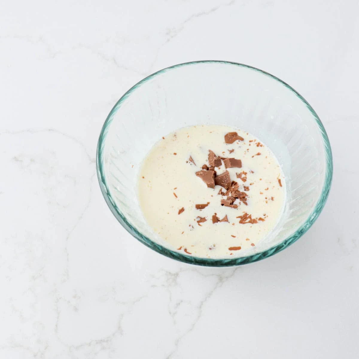 No-Bake Mini Egg Cheesecakes in a Jar