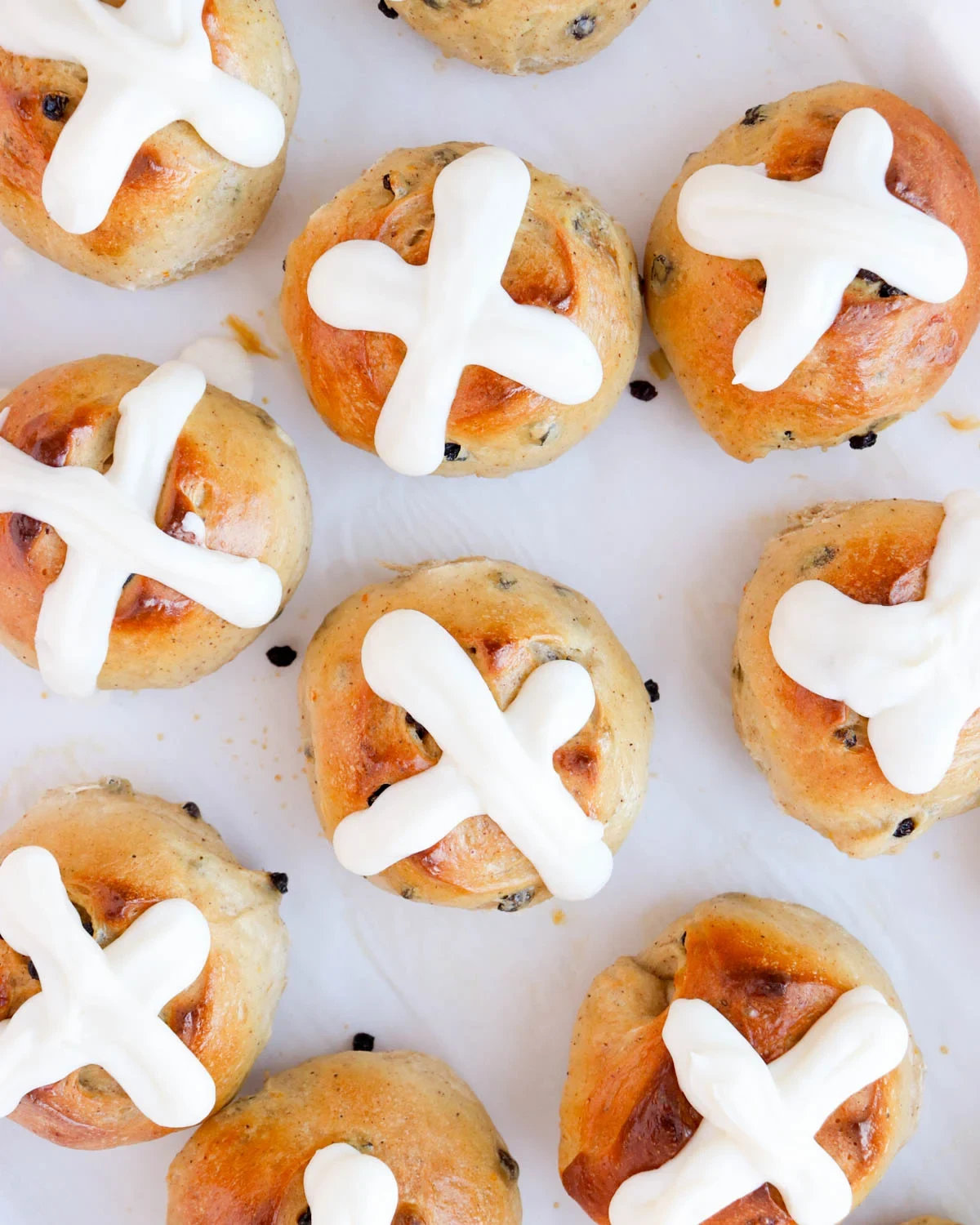 Currant Hot Cross Buns with Icing