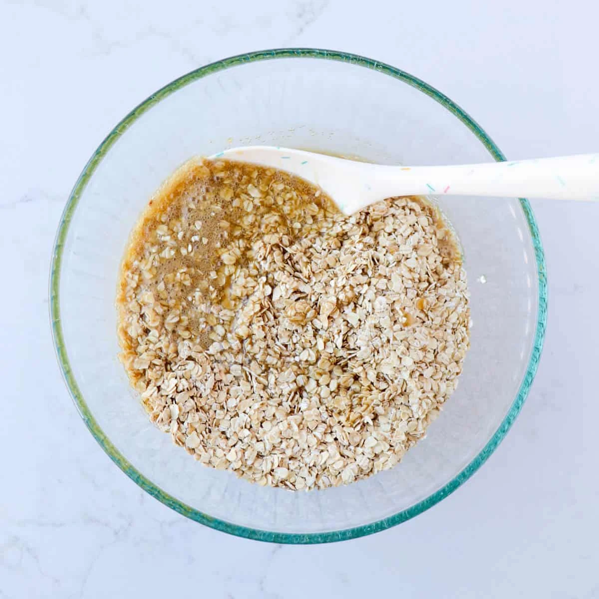 Copycat Starbucks Oat Bars (no-bake)