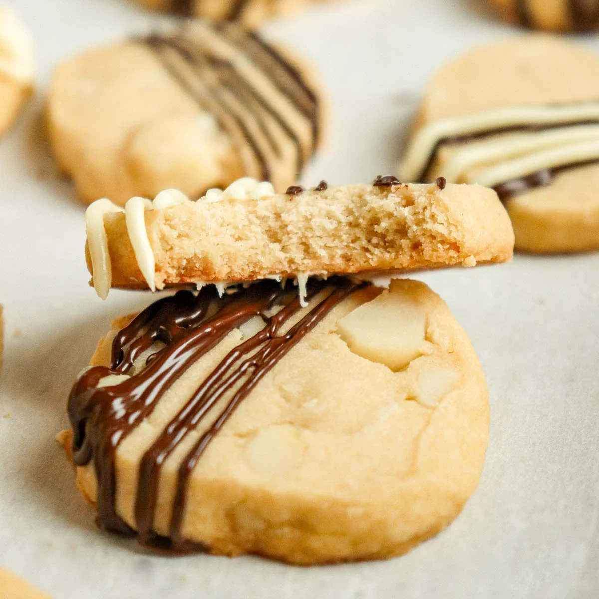 Macadamia Nut Shortbread Cookies