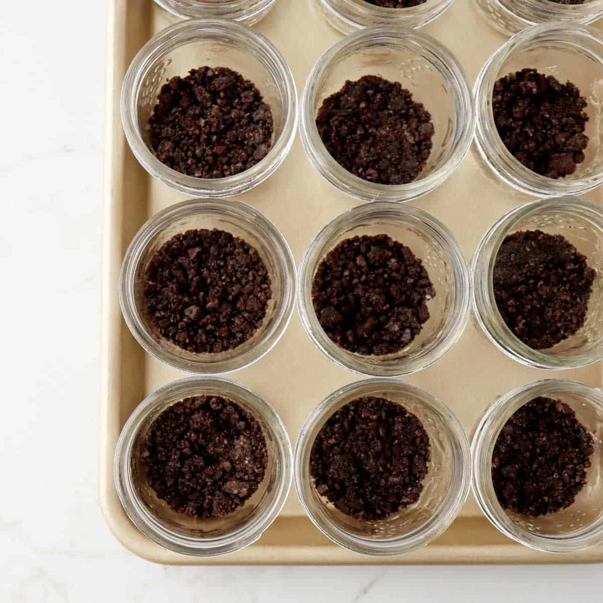 Strawberry Cheesecakes in a Jar