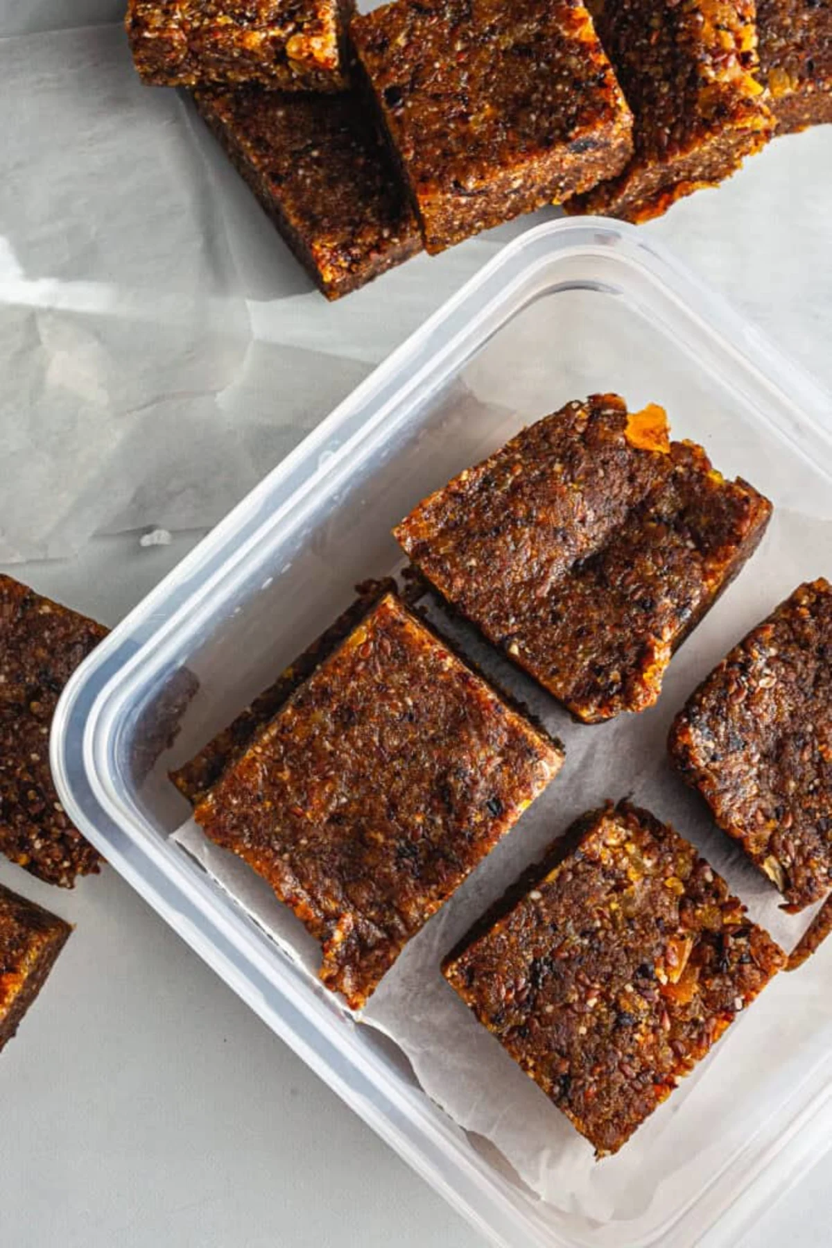Apricot Almond Snack Bars (No-Bake & Healthy!)