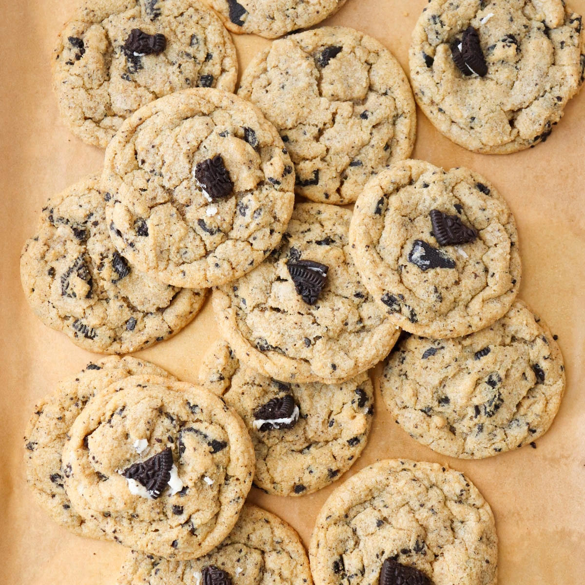 Cookies and Cream Cookies