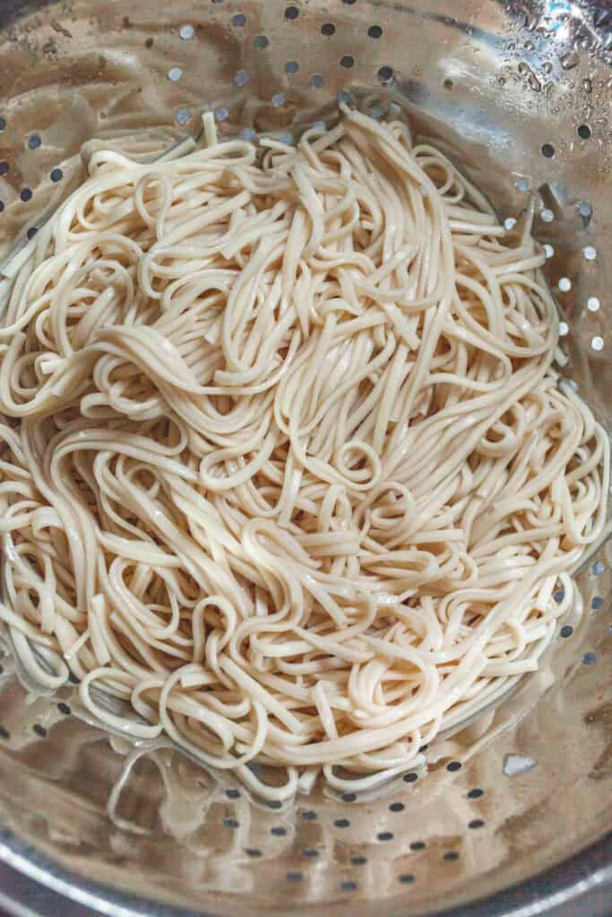 Spicy Udon Noodle Salad with Edamame and Cashews