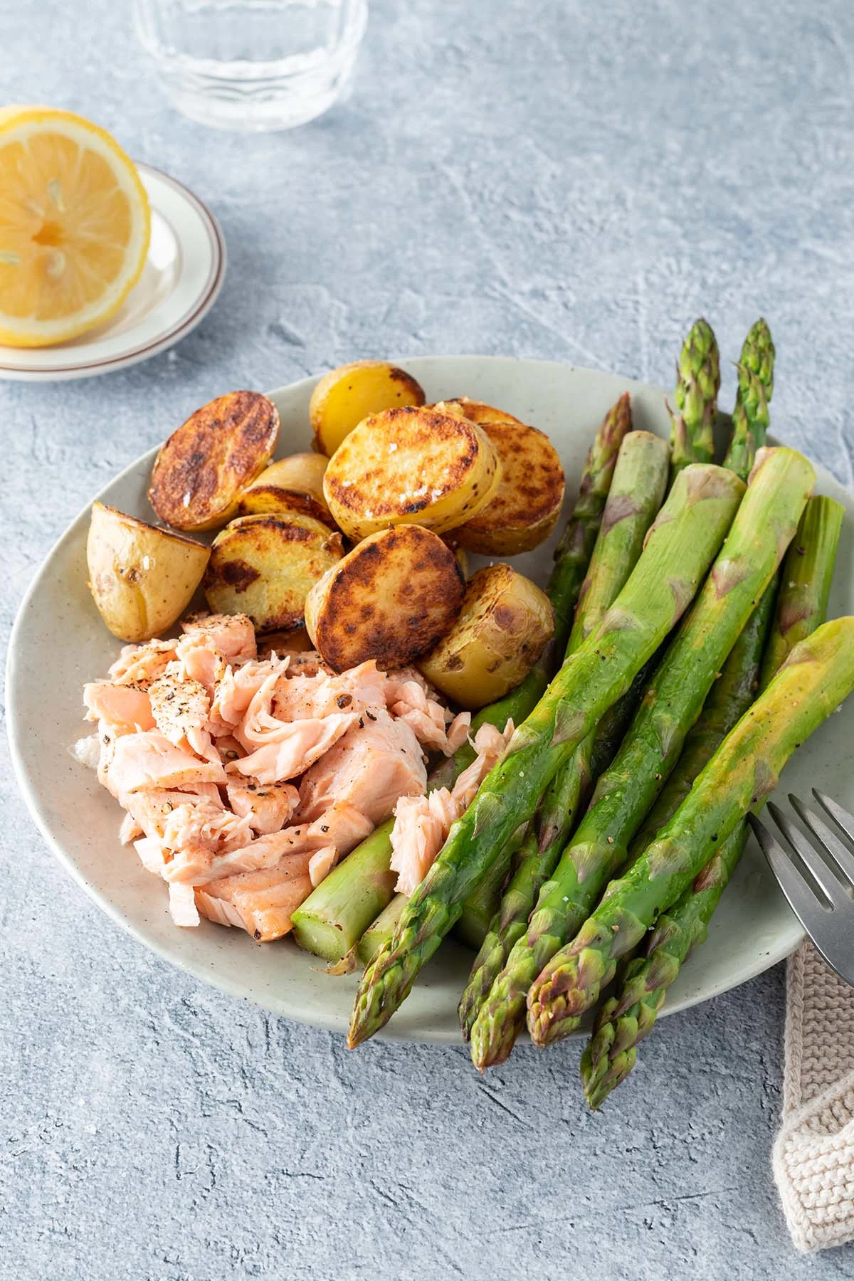 Sheet Pan Salmon With Asparagus