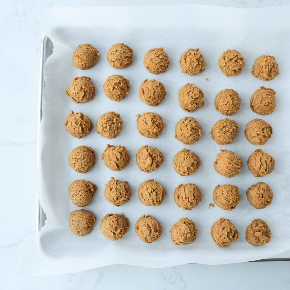 Gingerbread Crinkle Cookies