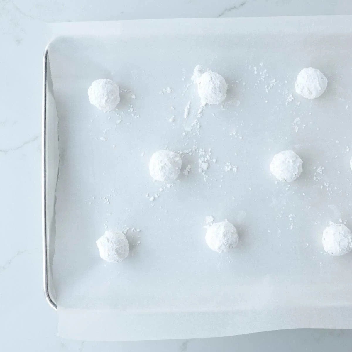 Gingerbread Crinkle Cookies