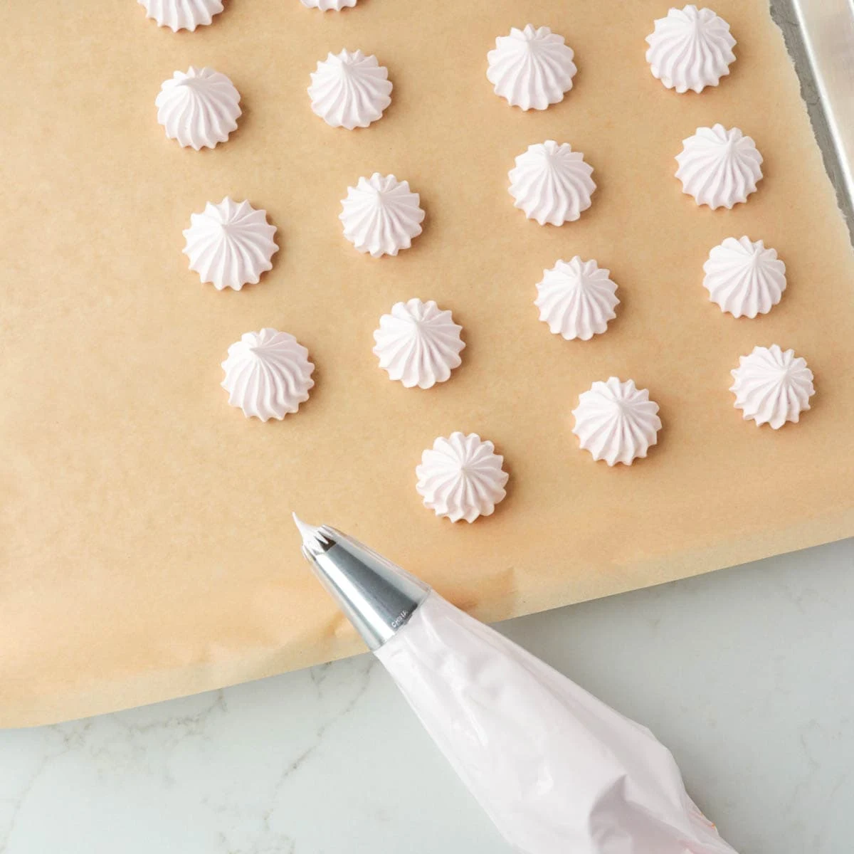 Vanilla Peppermint Meringues