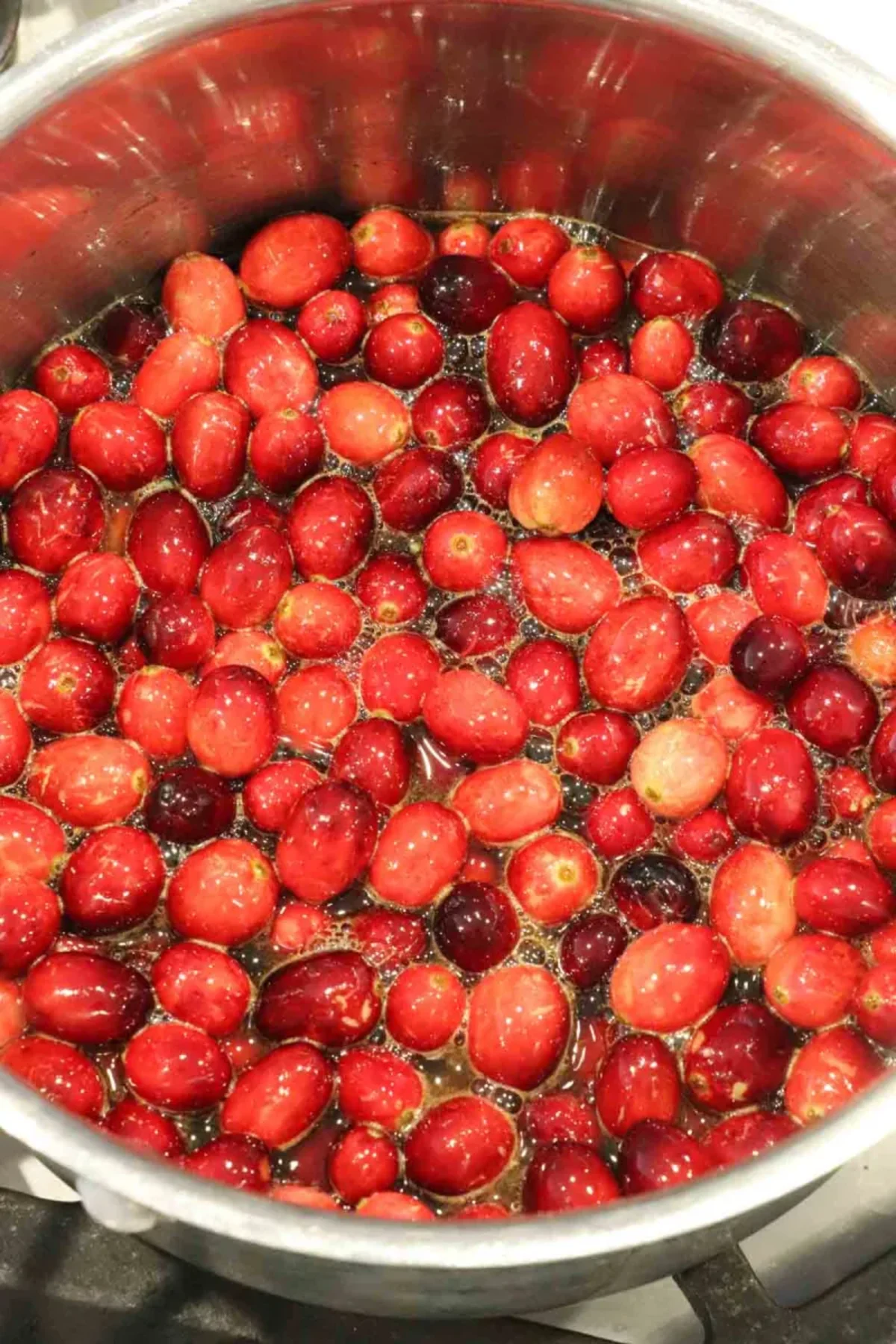 Cranberry Sauce with Cinnamon and Orange