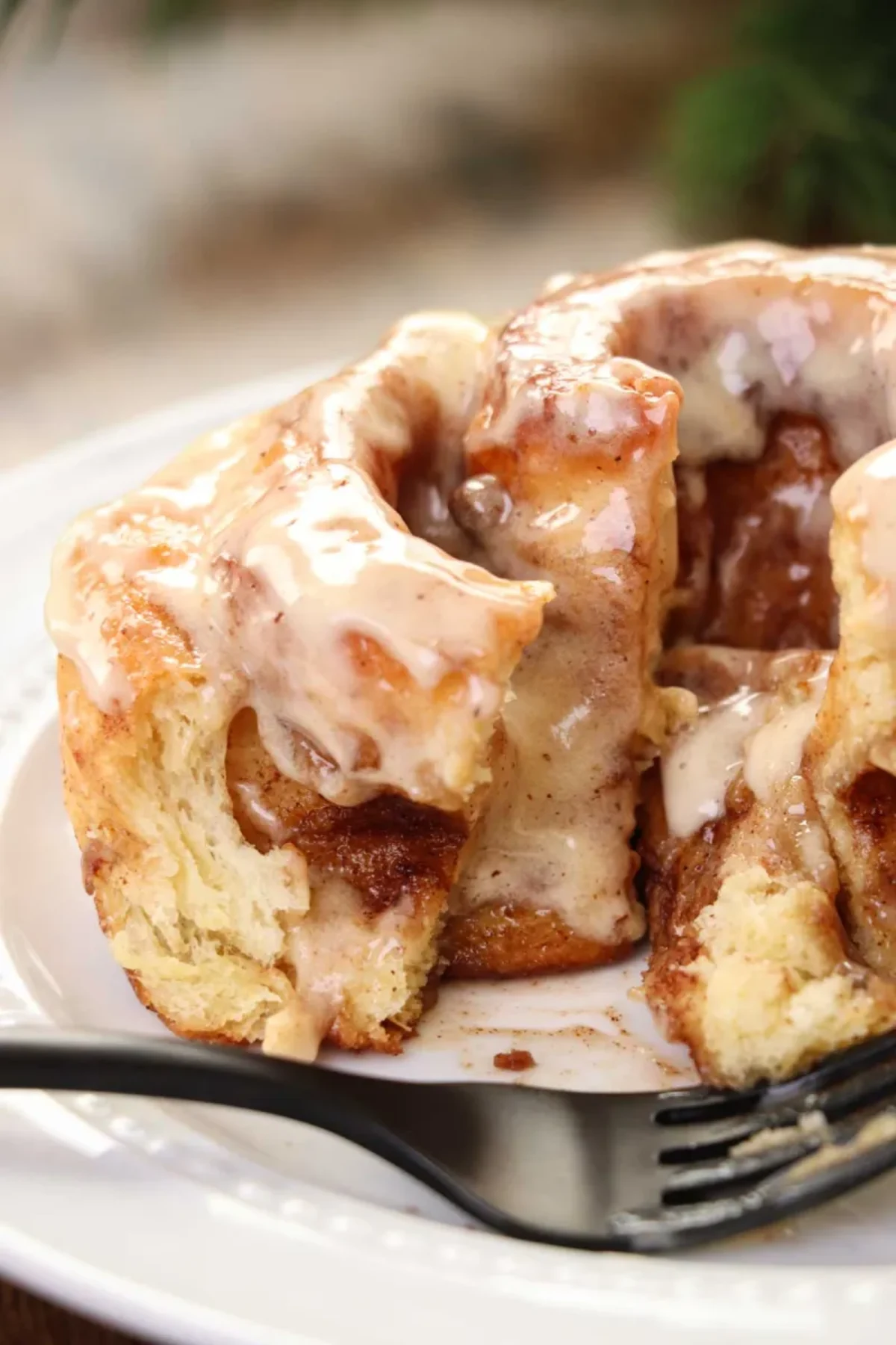 The Best Eggnog Cinnamon Rolls