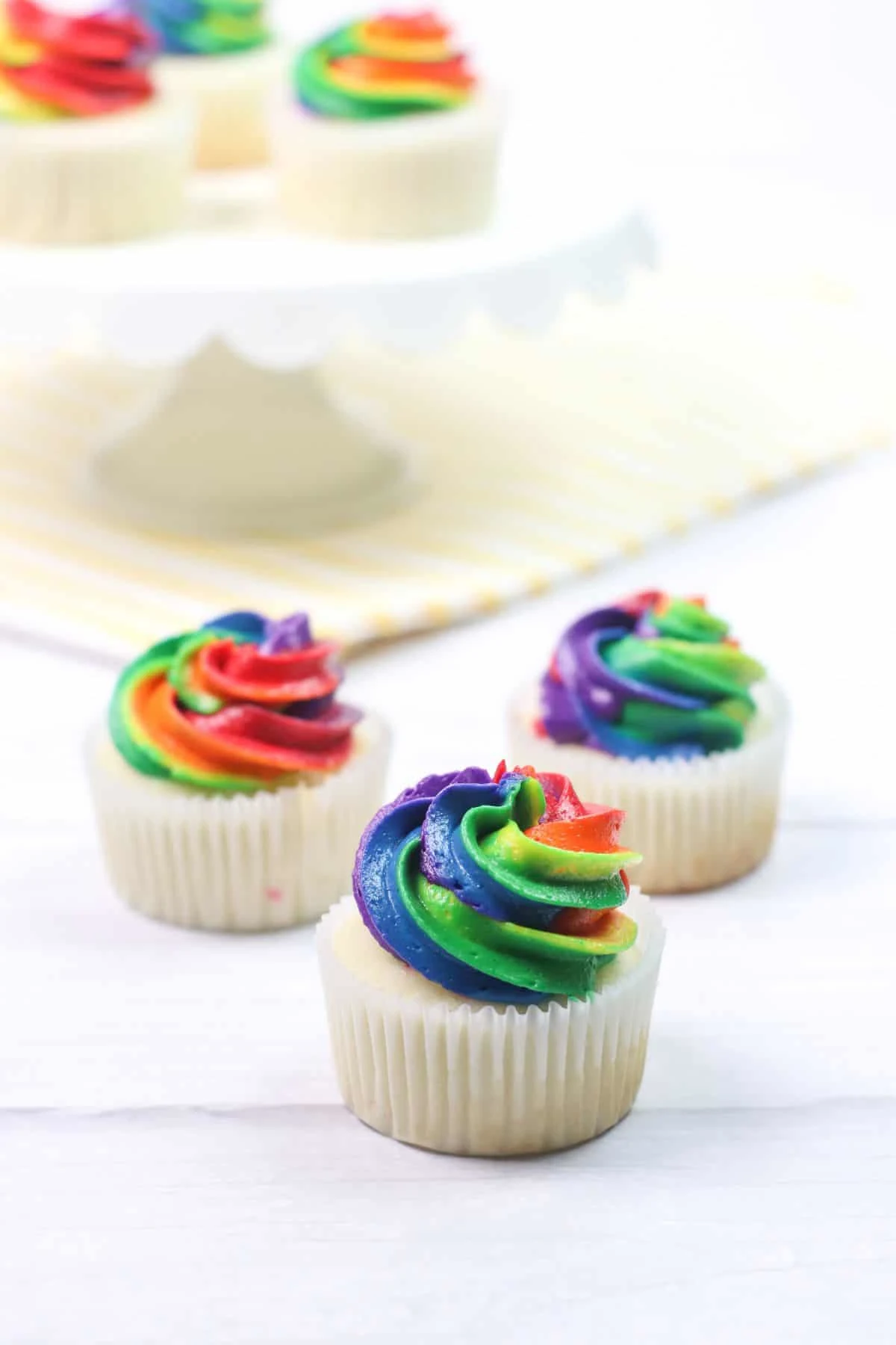 Vanilla Marshmallow Filled Cupcakes