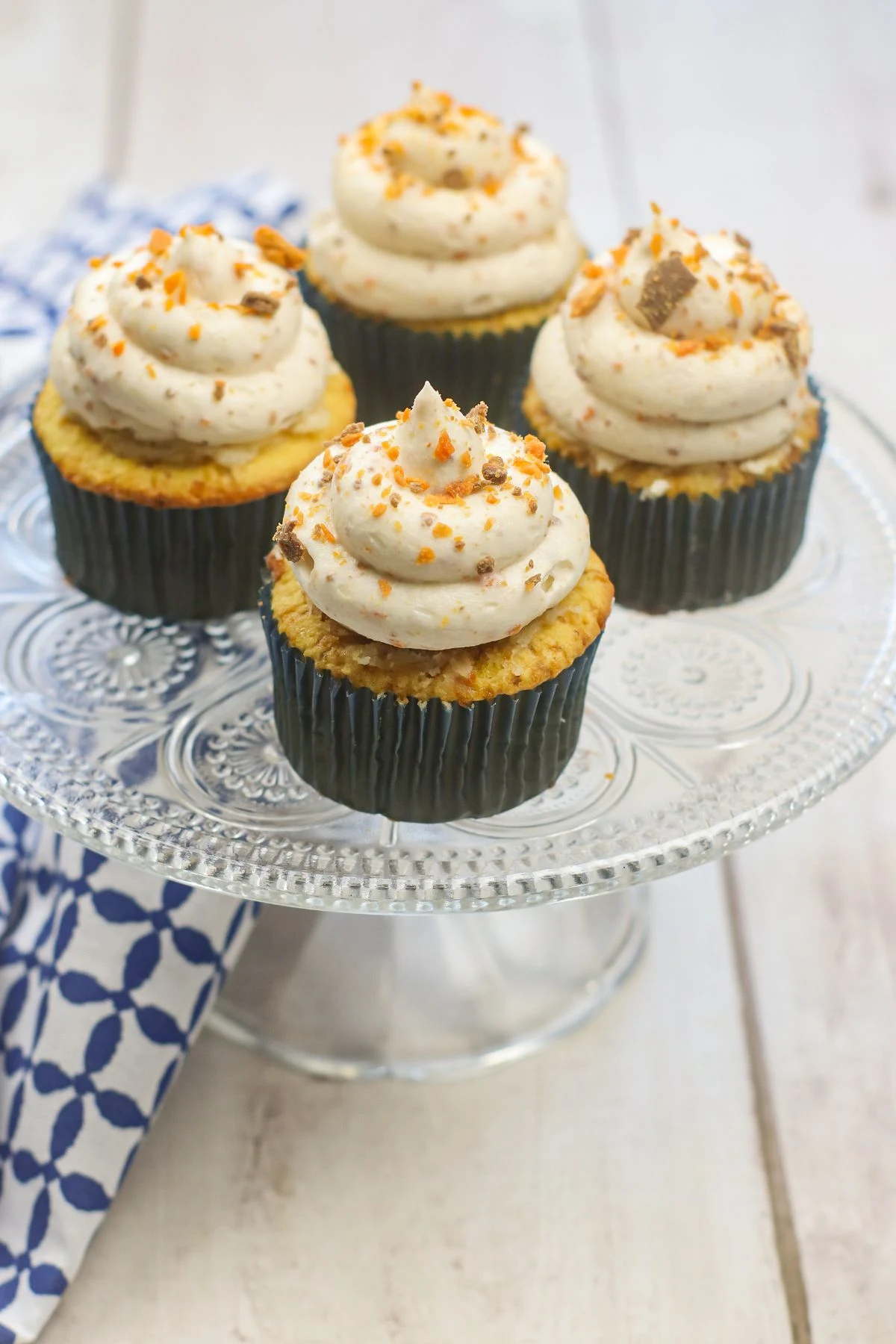 Butterfinger Cupcakes