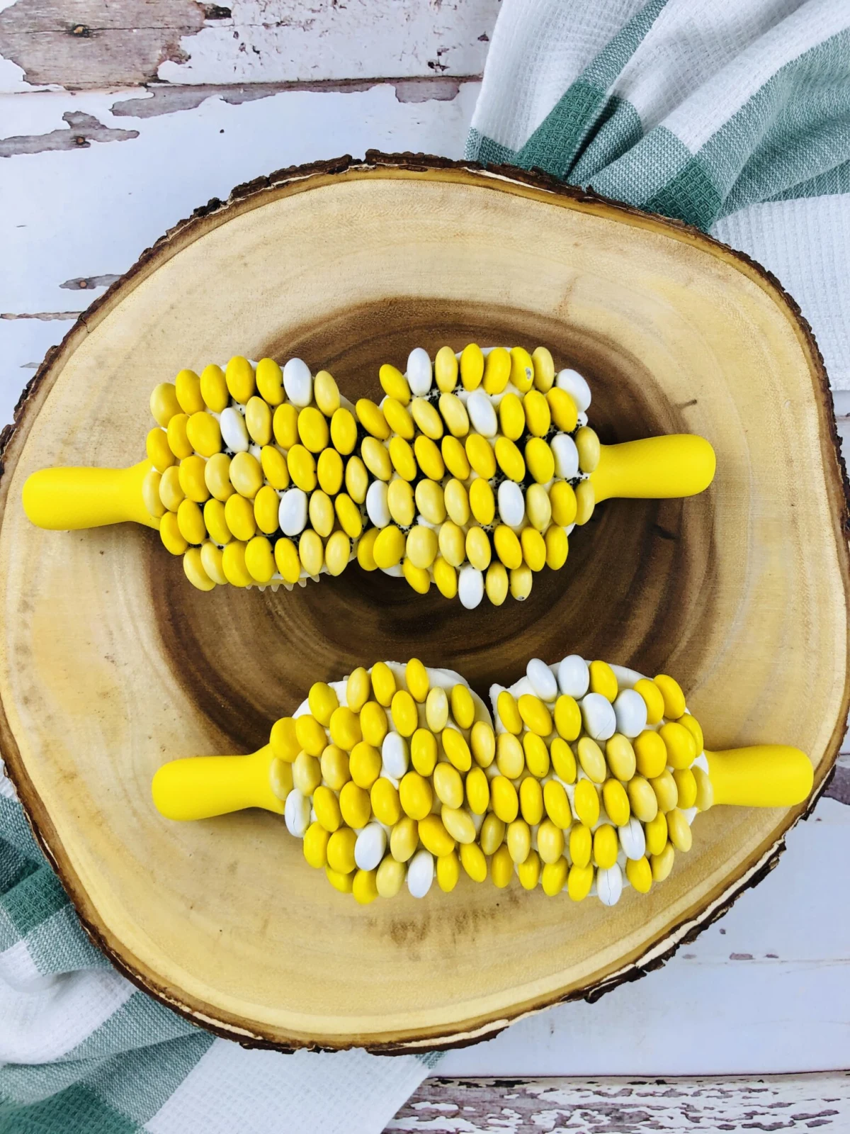 Corn on the Cob Cupcakes