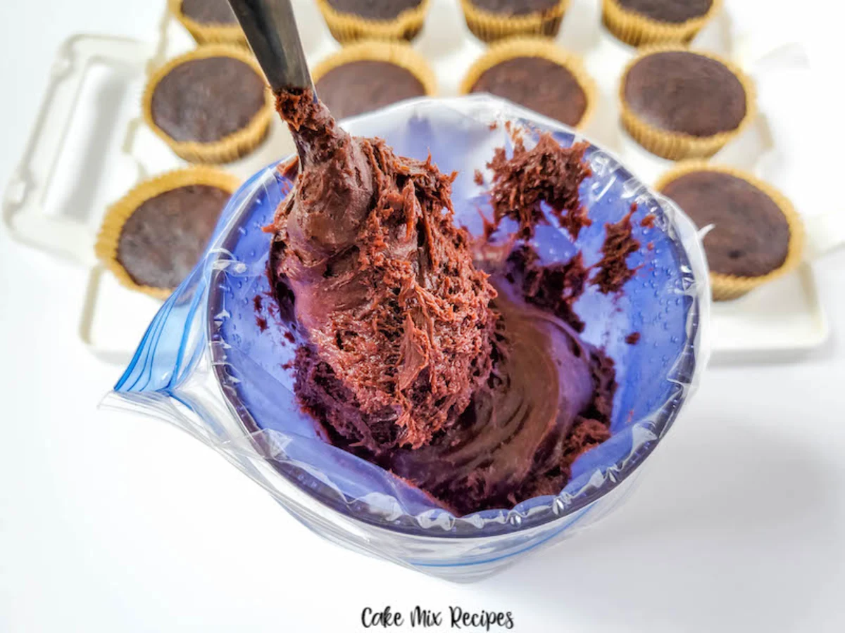 Chocolate Root Beer Cupcakes