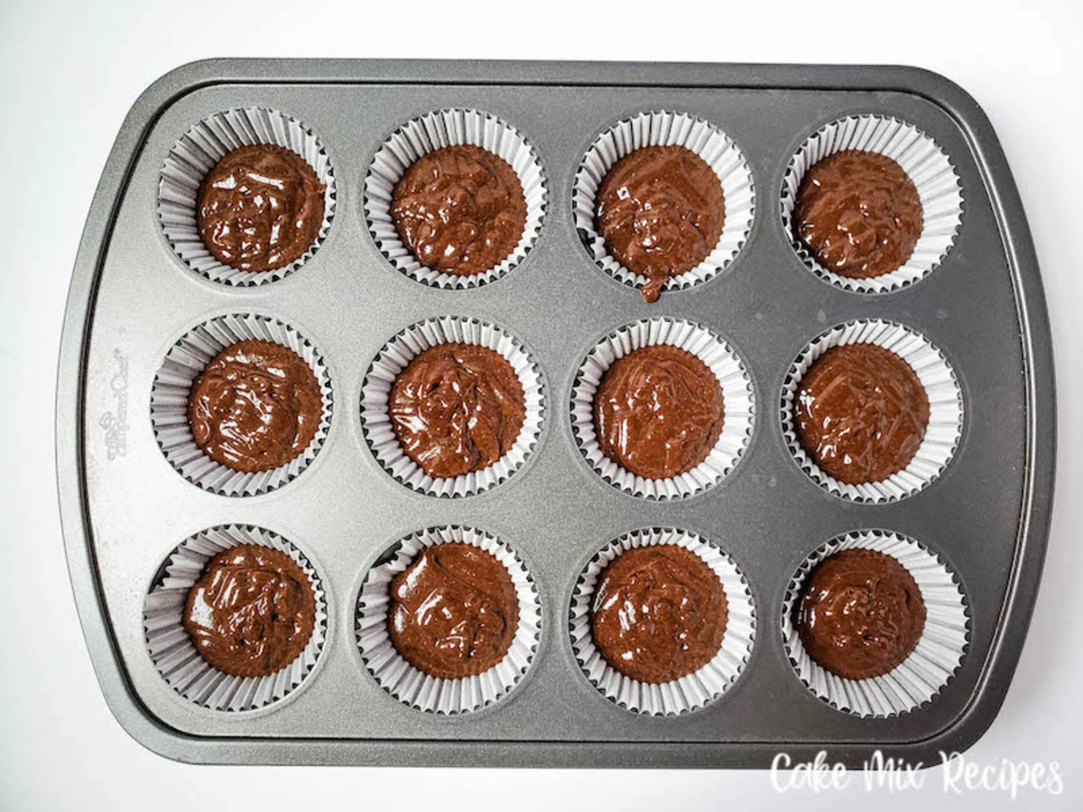 Hot Fudge Sundae Cupcakes