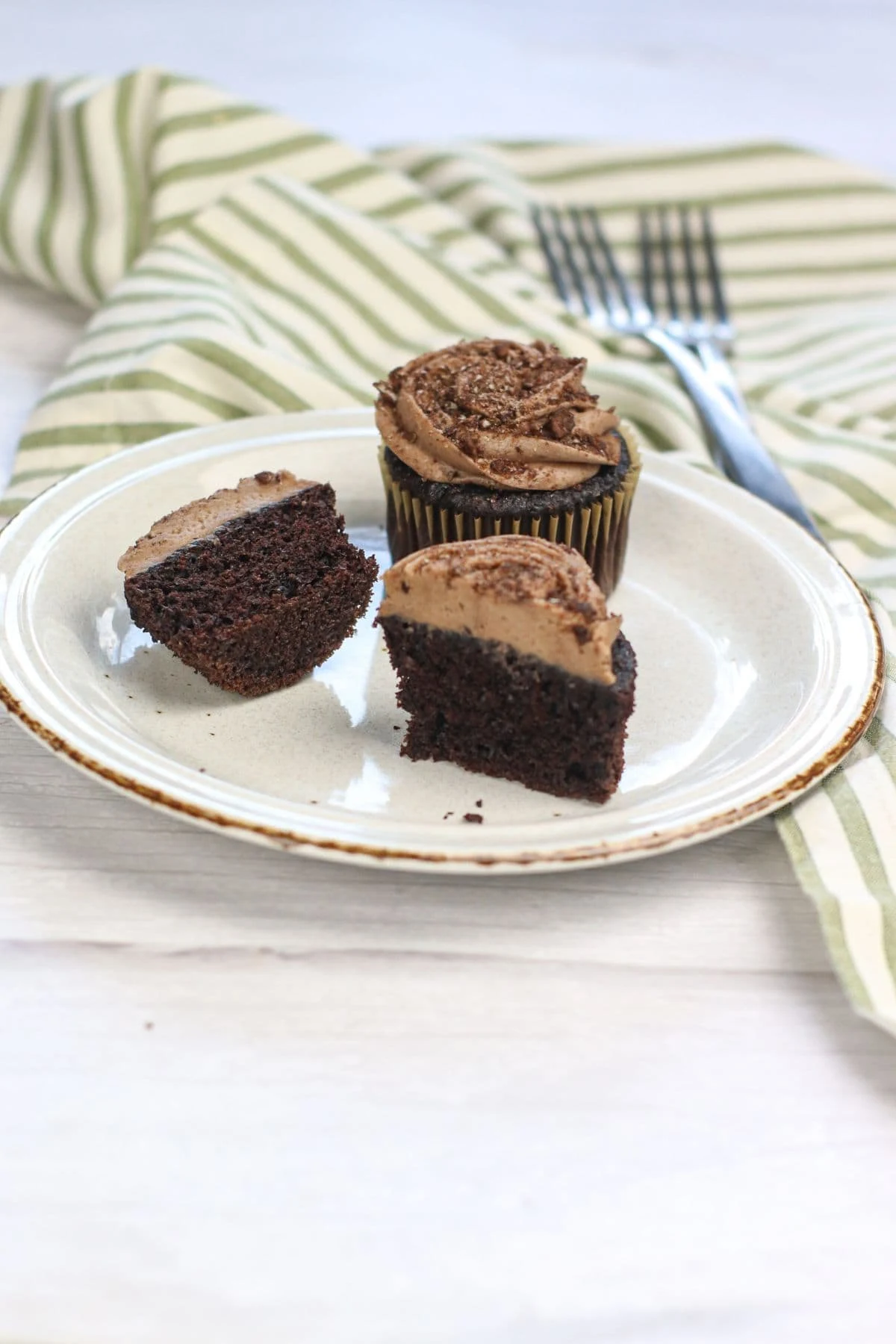 Cocoa Pebbles Cupcakes