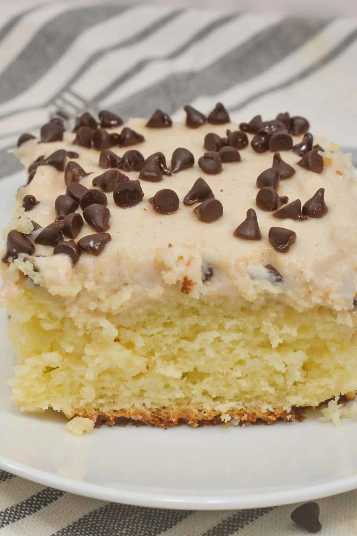 Cannoli Cake