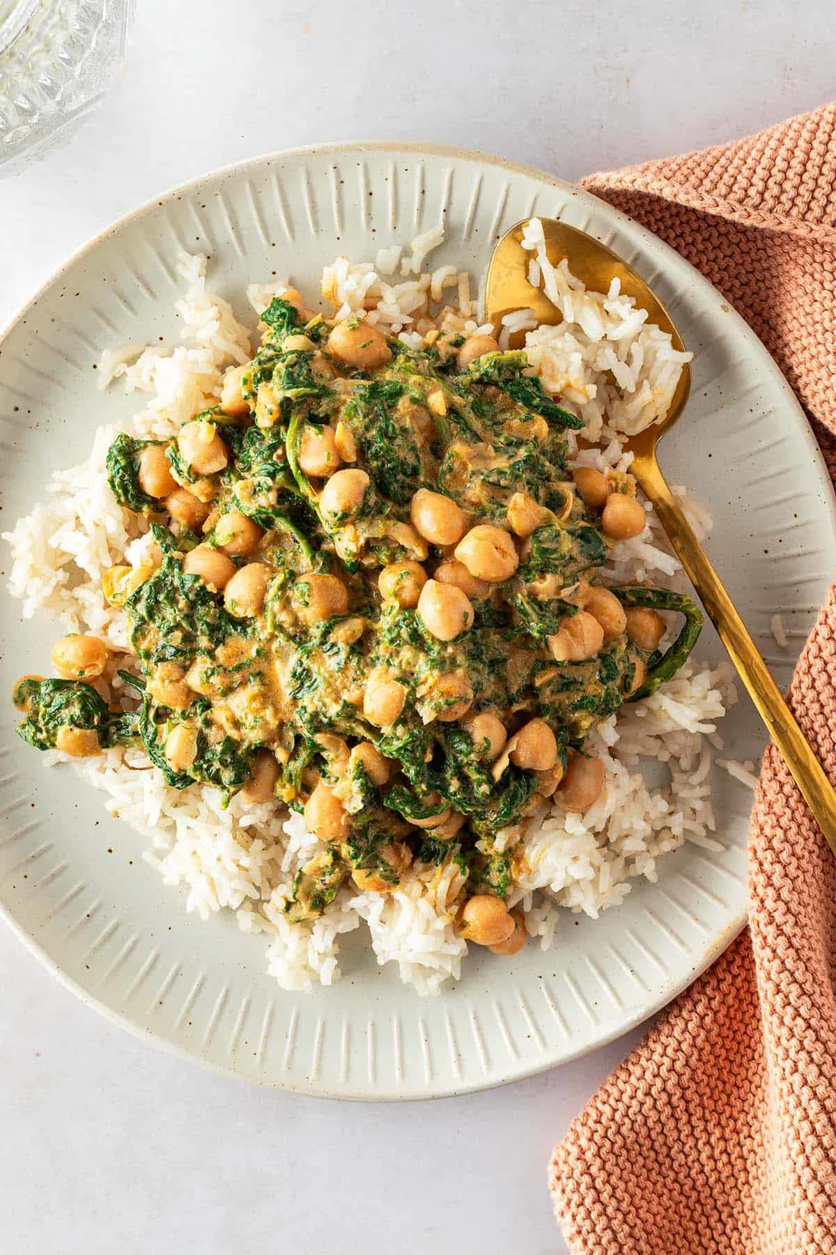 15-Minute Spinach Chickpea Curry 