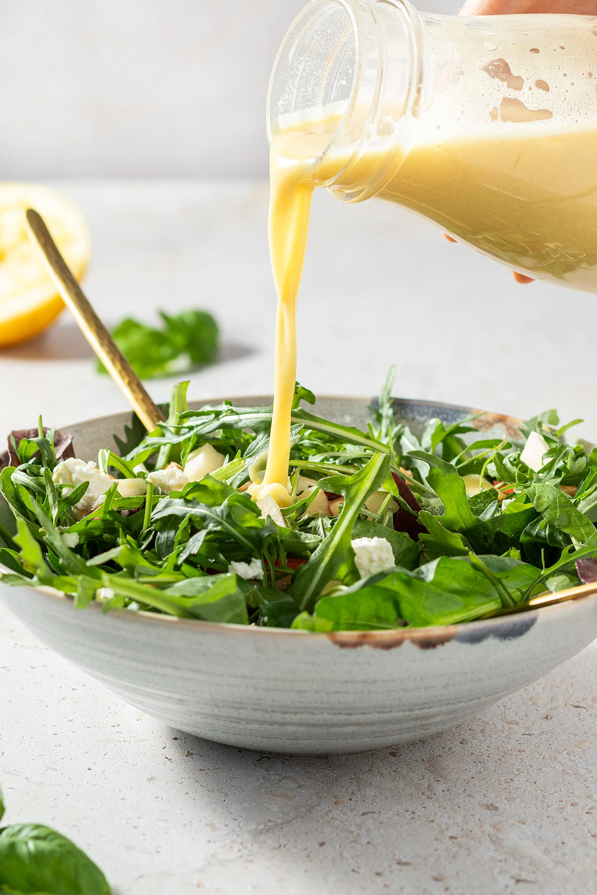 Low-Calorie Salad Dressing
