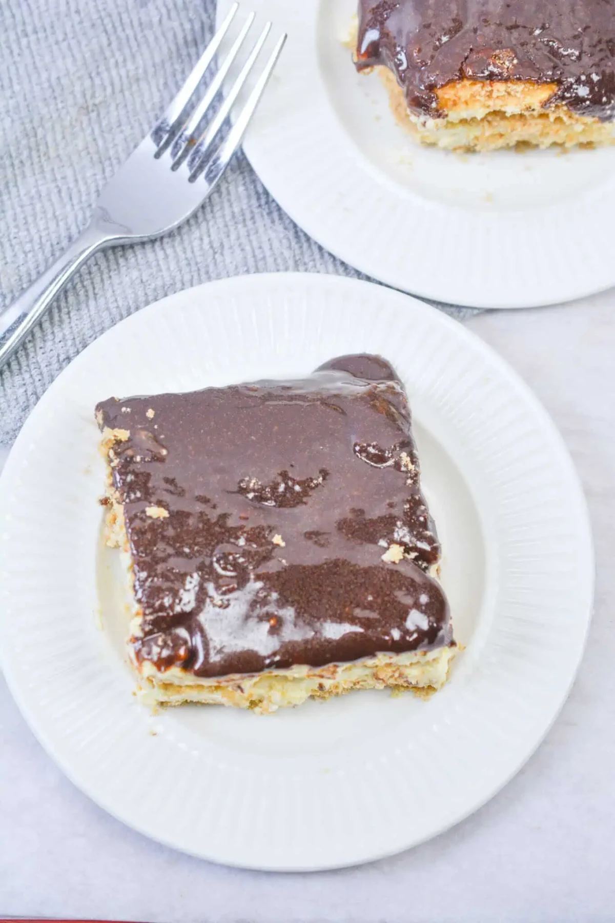 No Bake Chocolate Eclair Cake
