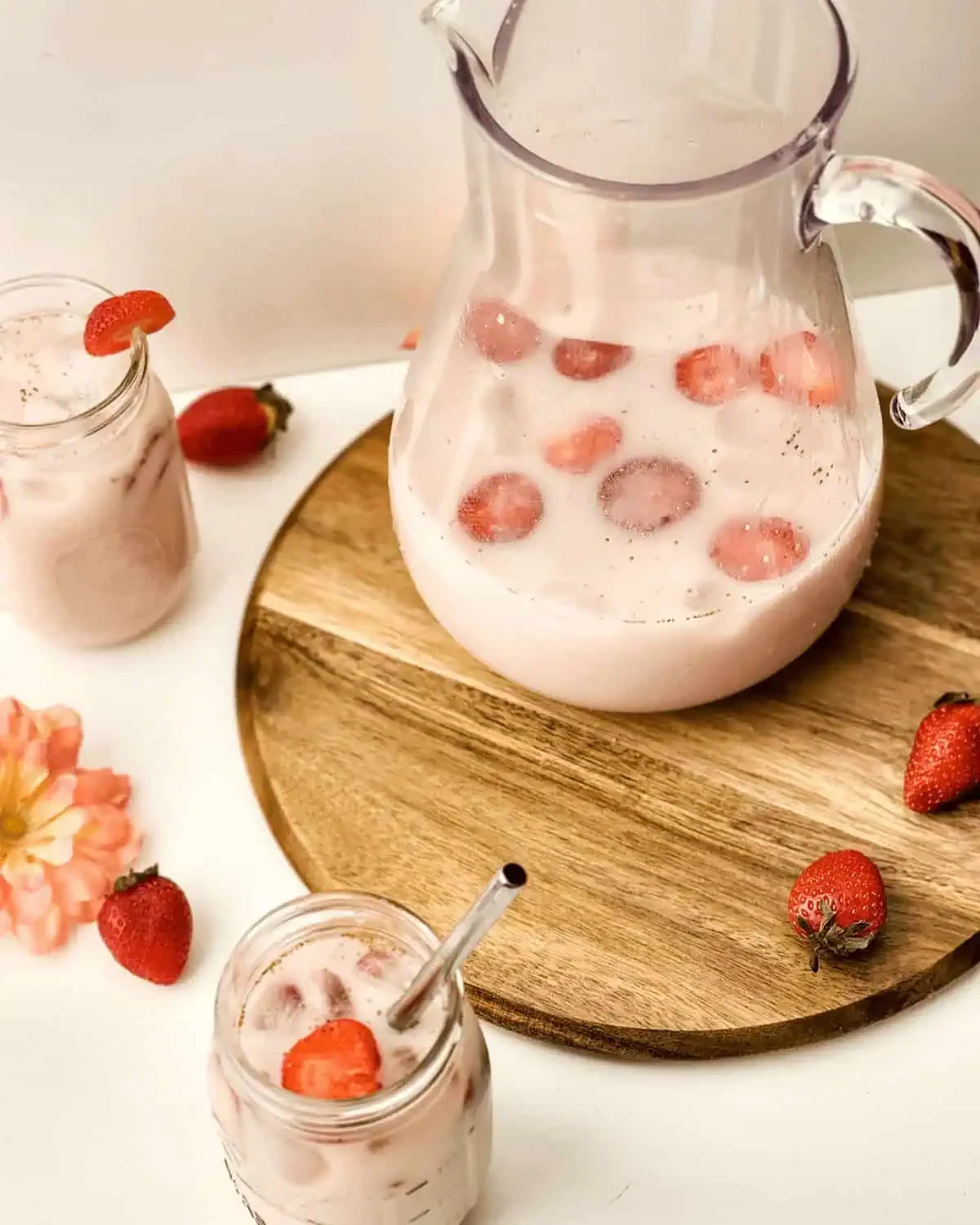 Strawberry Horchata