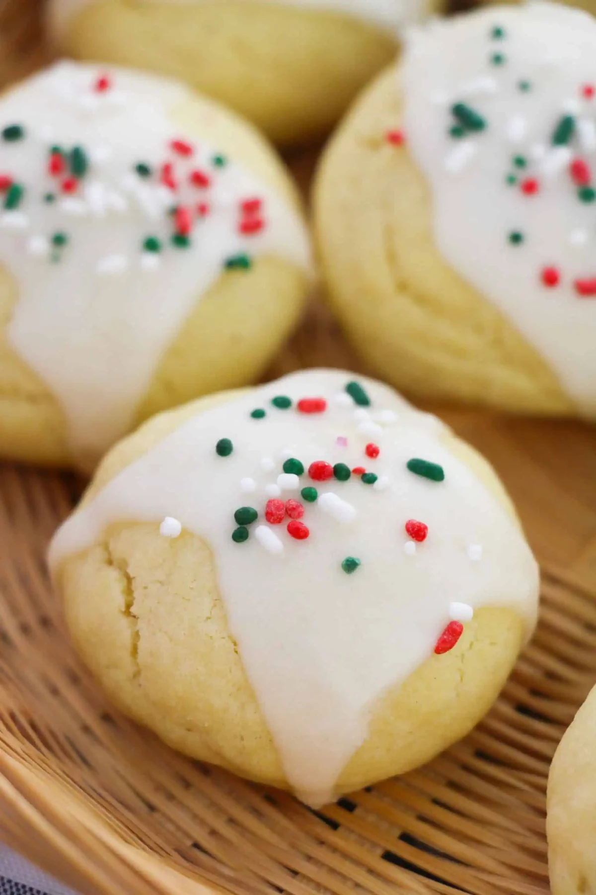 Italian Knot Cookies (Anginetti)