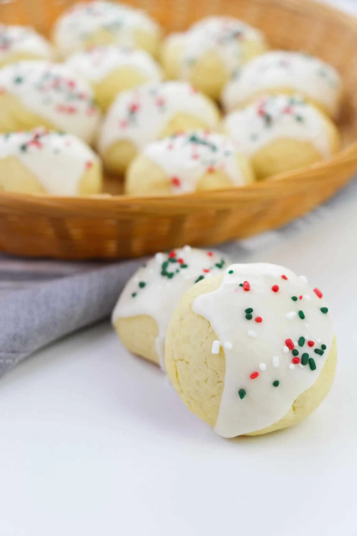 Italian Knot Cookies (Anginetti)