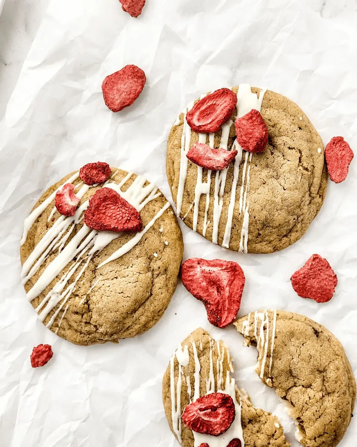 Strawberry Cheesecake Cookies