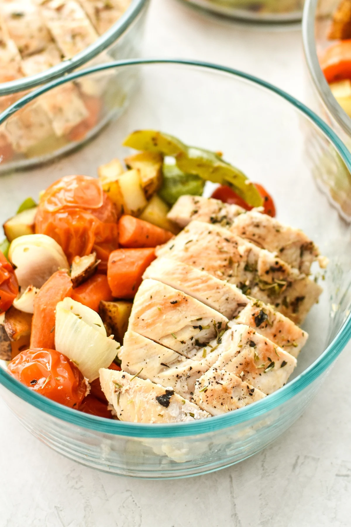 Meal Prep Italian Seasoned Chicken with Roasted Vegetables