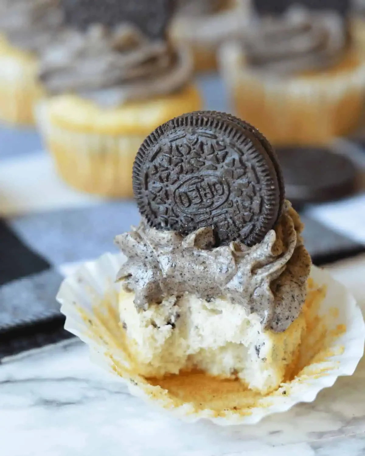 Cookies and Cream Cupcakes