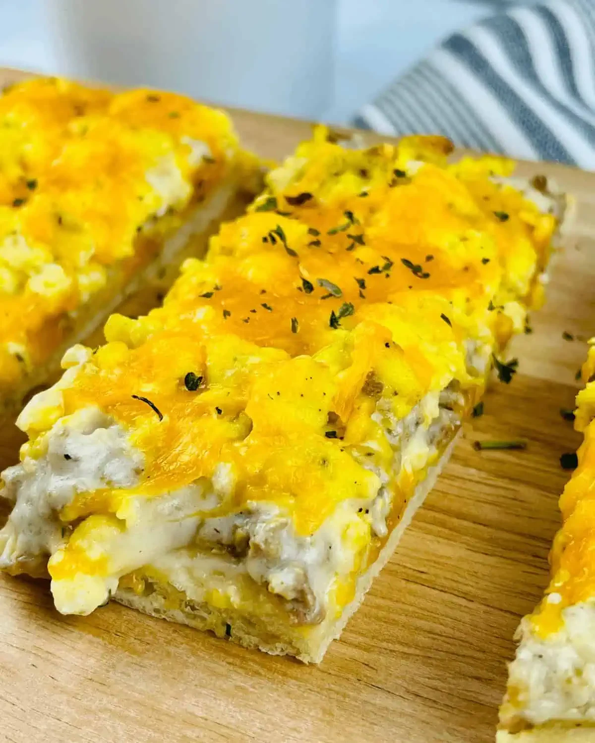 School Breakfast Pizza (with Sausage Gravy)