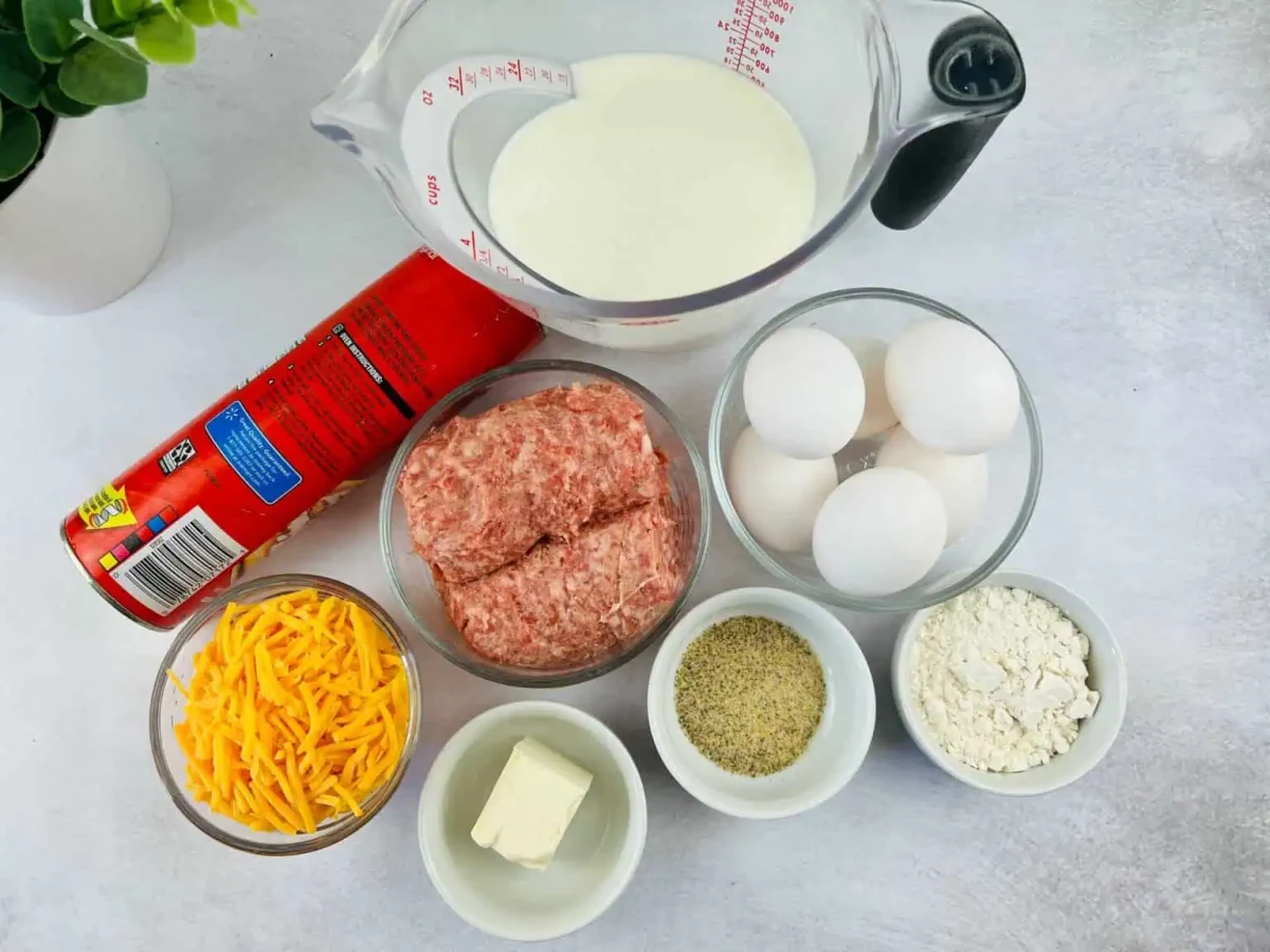 School Breakfast Pizza (with Sausage Gravy)