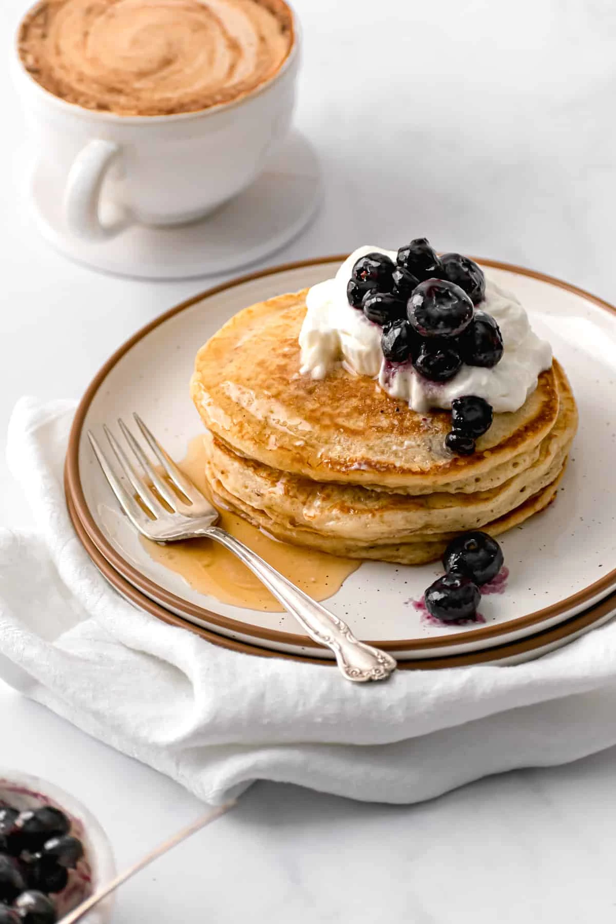 Ultra Fluffy Buttermilk Pancakes