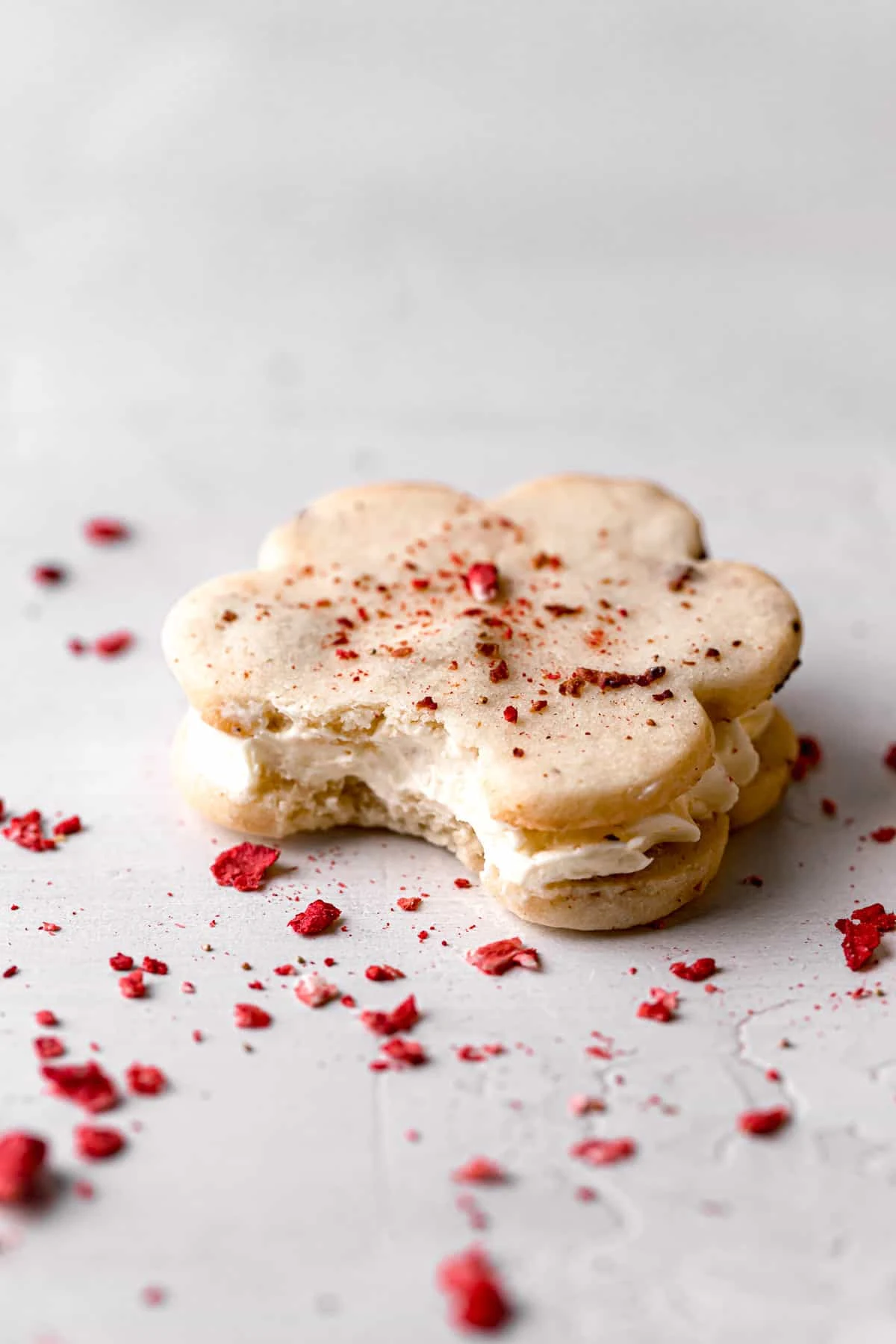 Strawberry Cheesecake Cookies