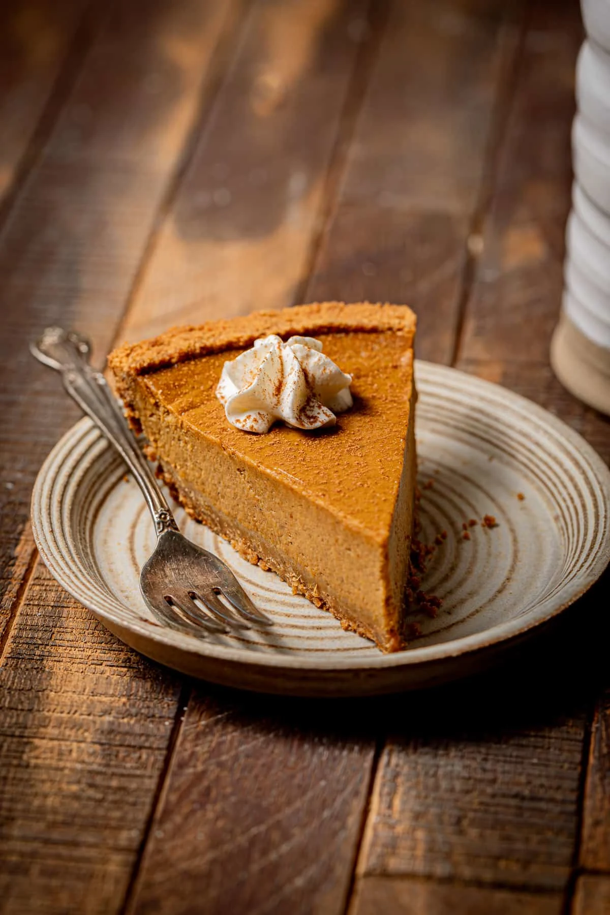 Pumpkin Pie with Graham Cracker Crust