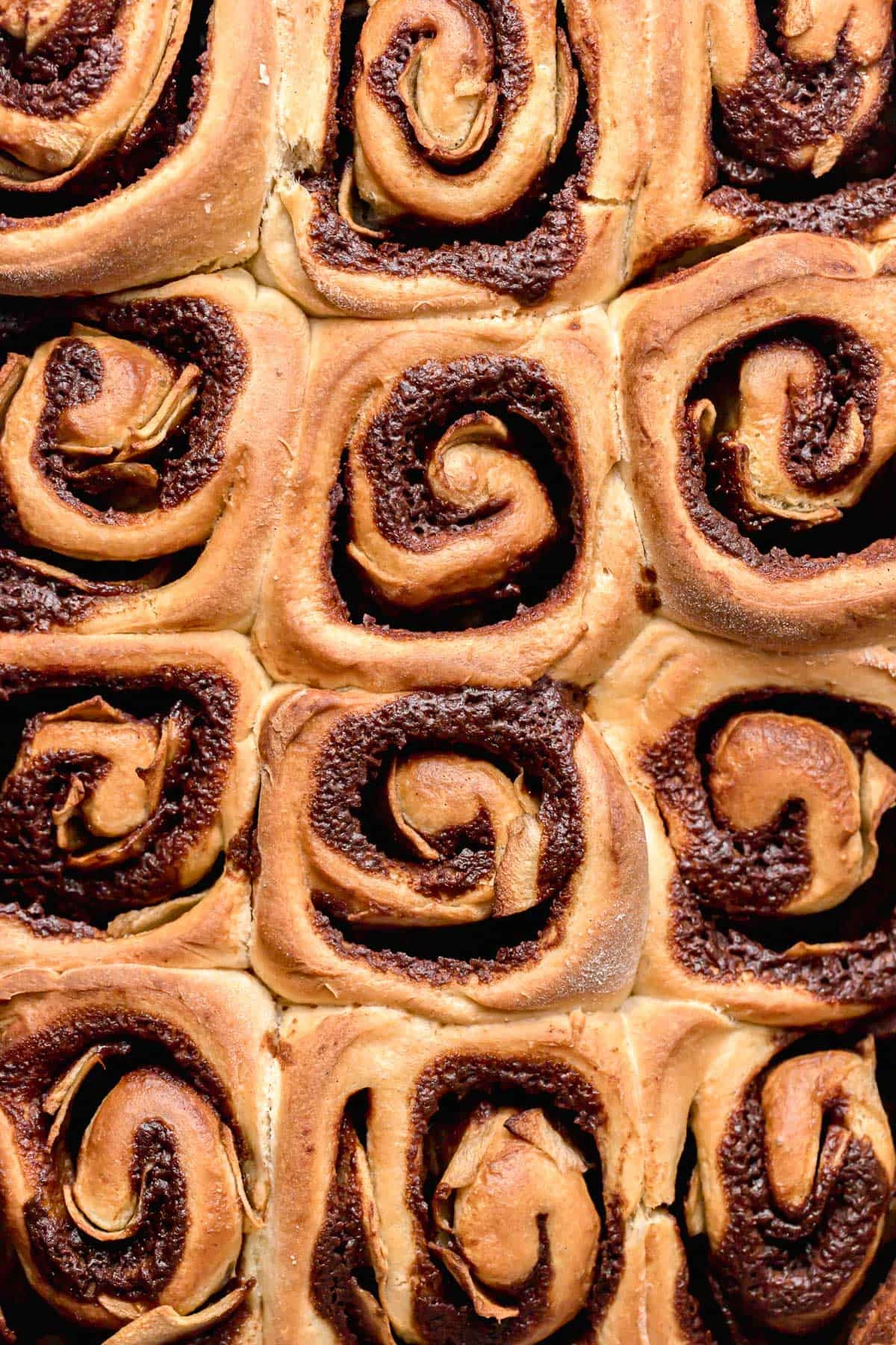 Cinnamon Rolls with Apple Pie Filling