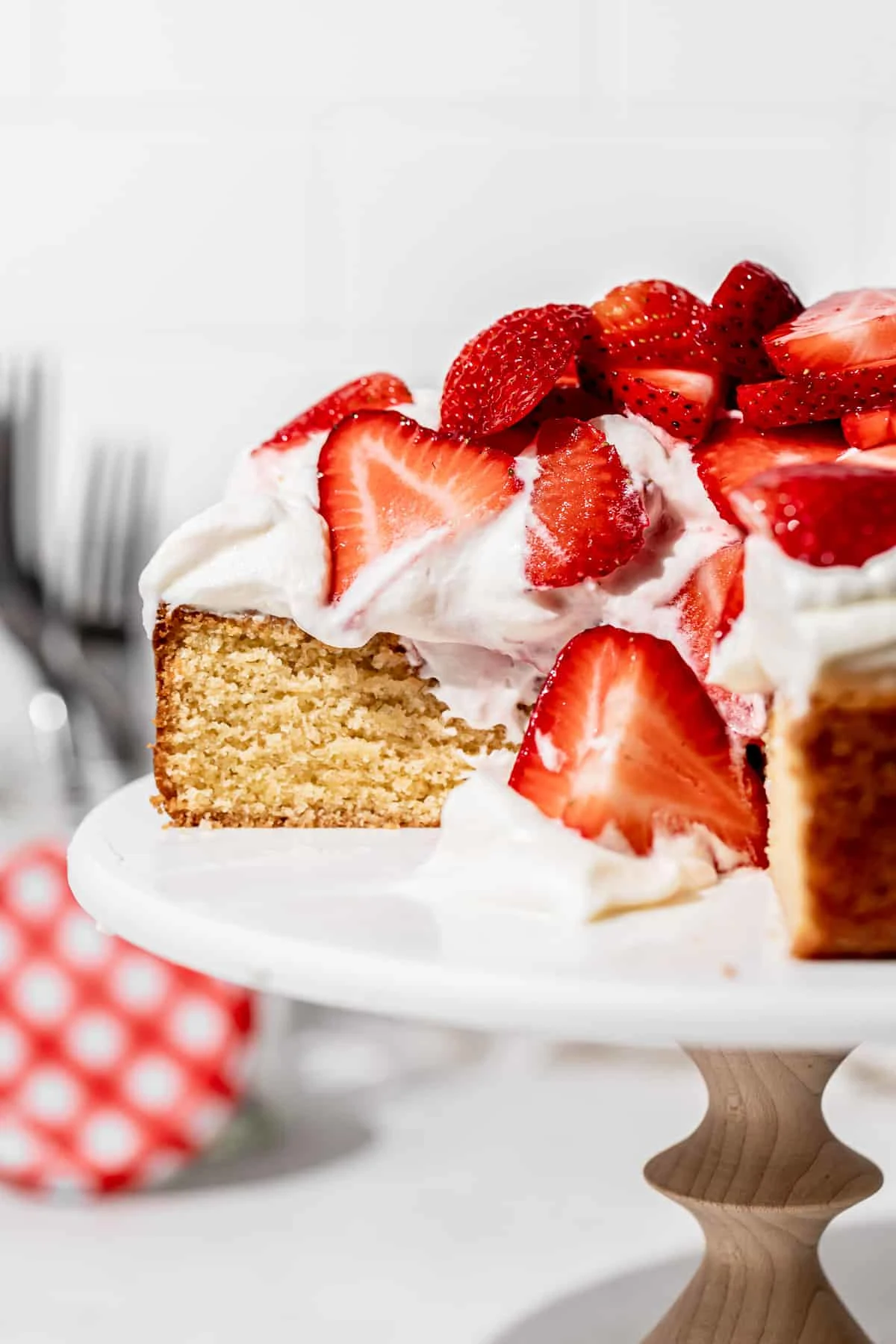Gluten-Free Strawberry Shortcake Cake