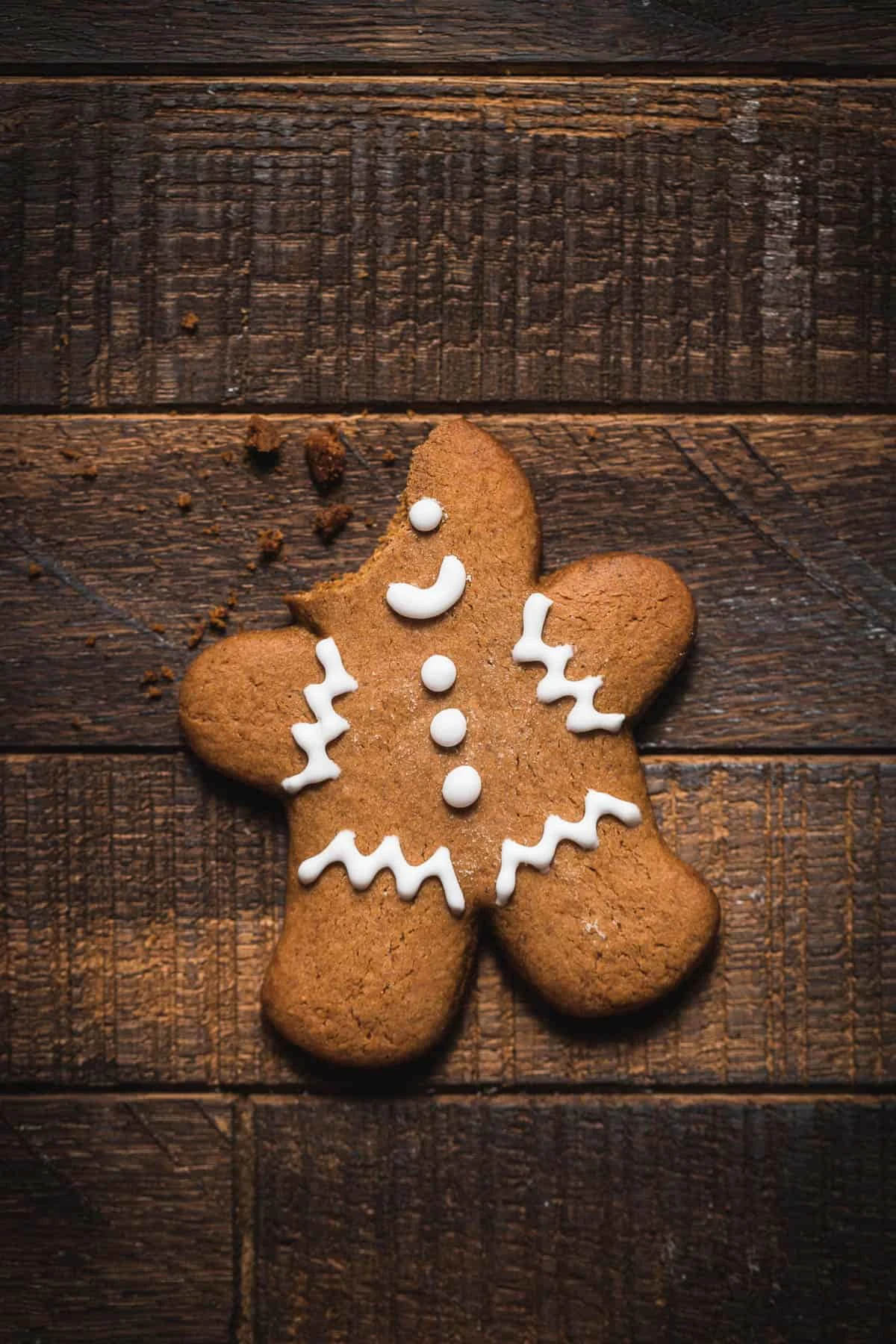 Soft Gingerbread Cutout Cookies