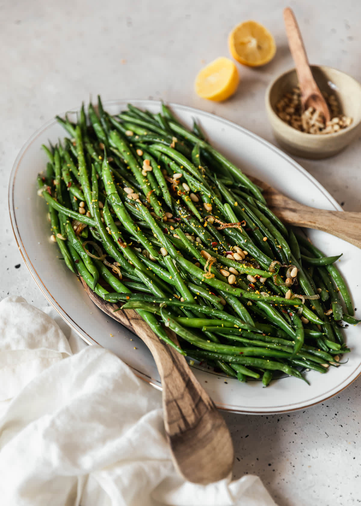 Lemony Green Beans With Pine Nuts & Garlic